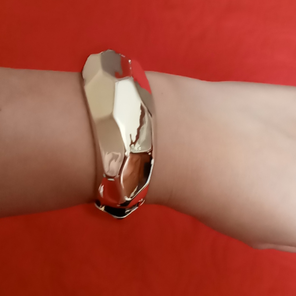 Bracelet - Picture 3 of 3